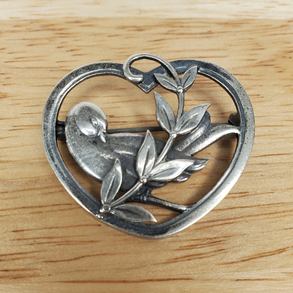 Vintage Sterling Silver Dove Heart Pin Brooch Denmark Munksgaard #327